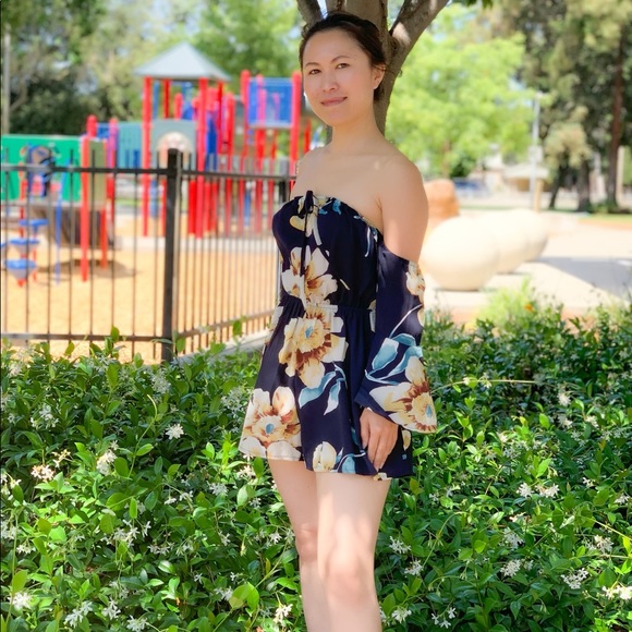 Women jumpsuit - Picture 2 of 6